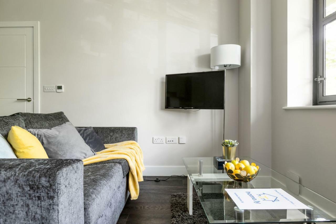 Homely - Watford Premier Apartments Eksteriør billede