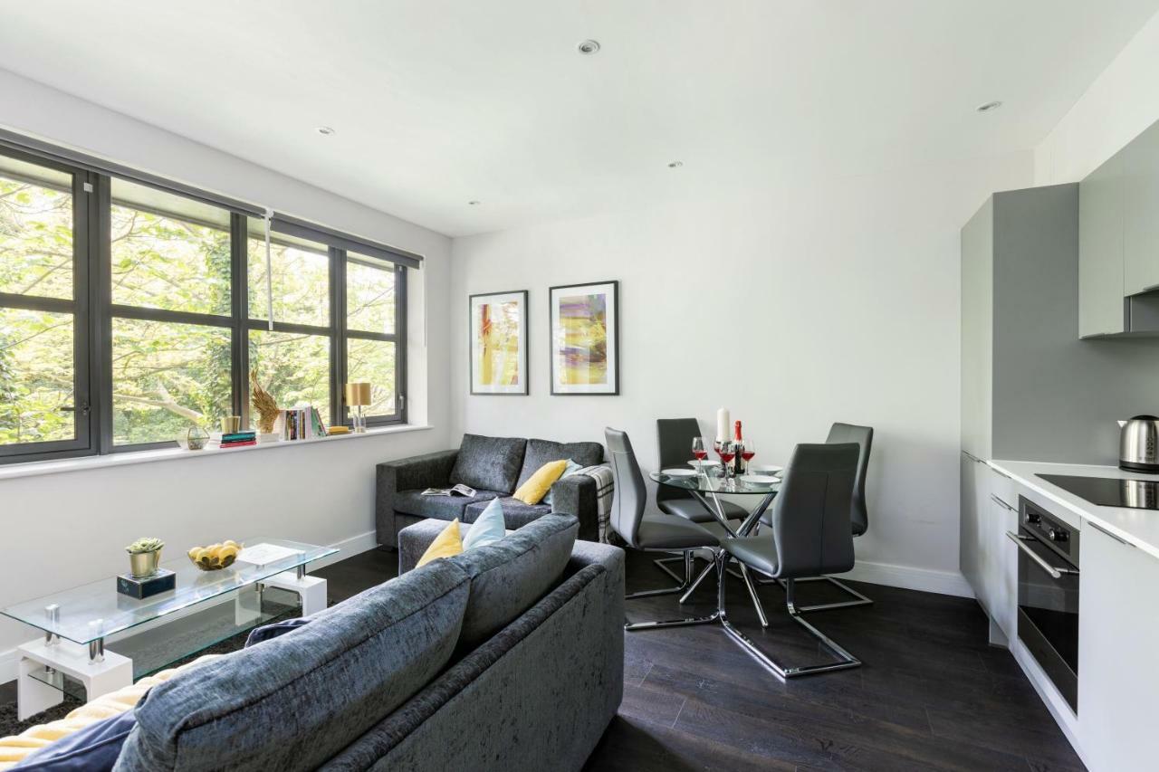 Homely - Watford Premier Apartments Eksteriør billede